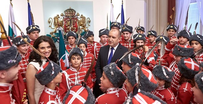 Президентът Радев показа уникални СНИМКИ от „Дондуков“ 2