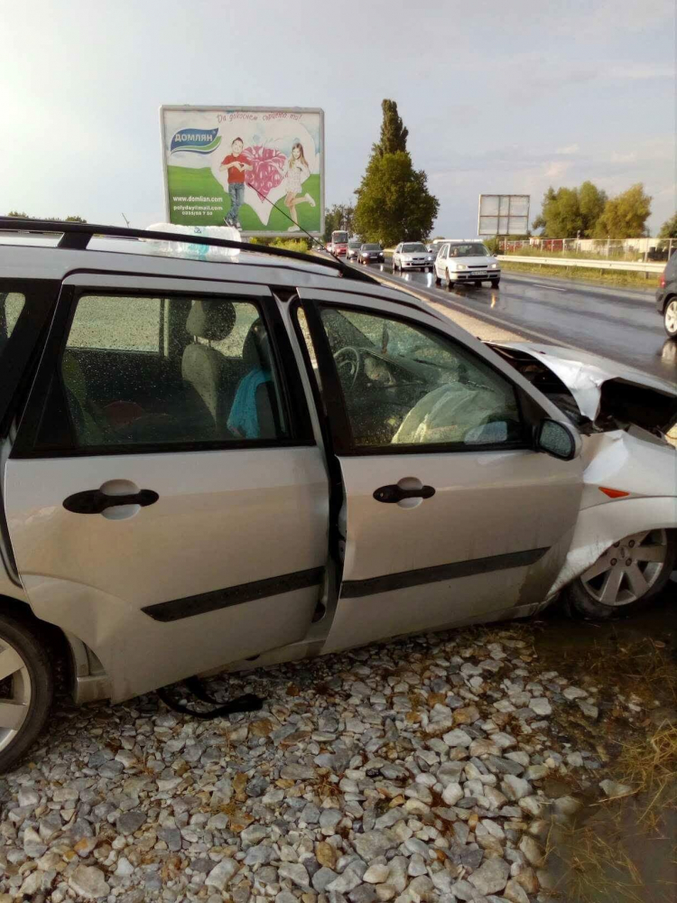Само в БЛИЦ: Млада шофьорка и екстравагантен мъж с опит за грандиозна измама след мелето с 8 ранени край Пловдив! (СНИМКИ)