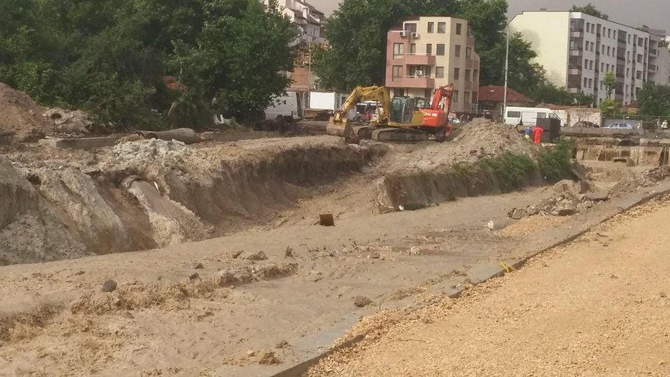 Във Варна е като след война: Ситуацията след водния апокалипсис е повече от плашеща! (СНИМКИ/ВИДЕО) 