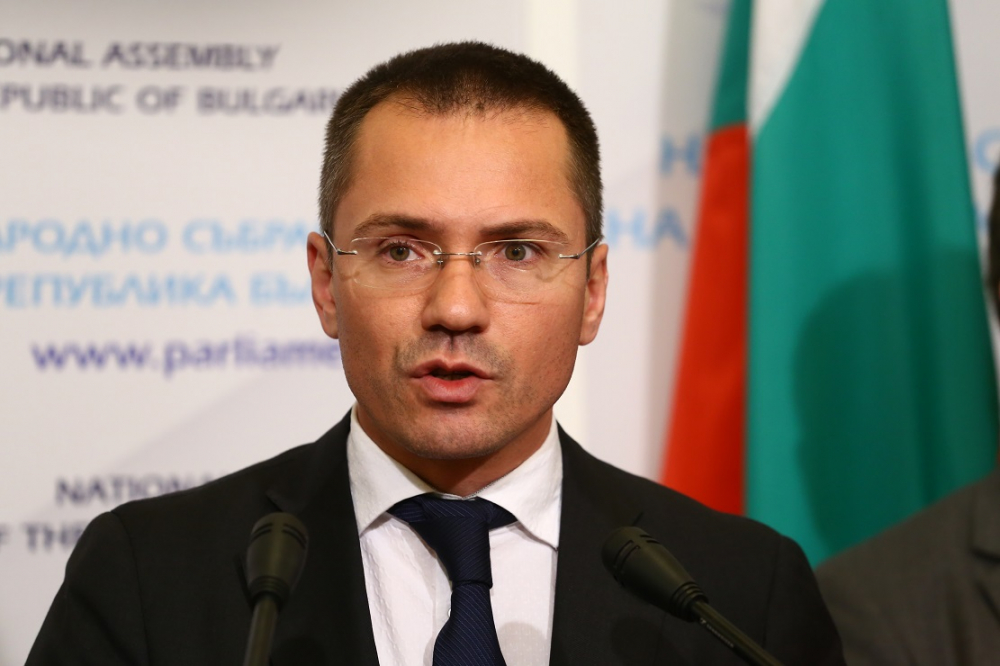 Джамбазки обясни ще бъде ли задължена България да приеме Истанбулската конвенция 
