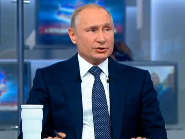 НА ЖИВО: Путин отговаря на 2 милиона въпроса на народа 