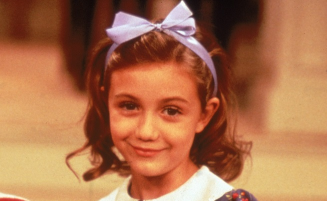 Помните ли малката Грейс от сериала "Гувернантката"? Не е за вярване как изглежда днес (СНИМКИ)