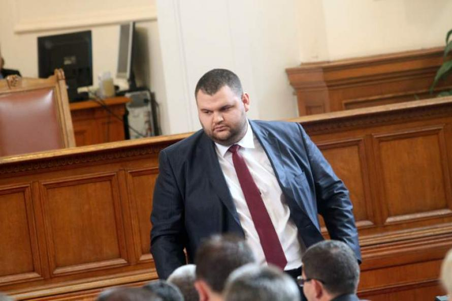 Адвокатите на БГ Мадоф бранят Прокопиев с фейкове за Пеевски
