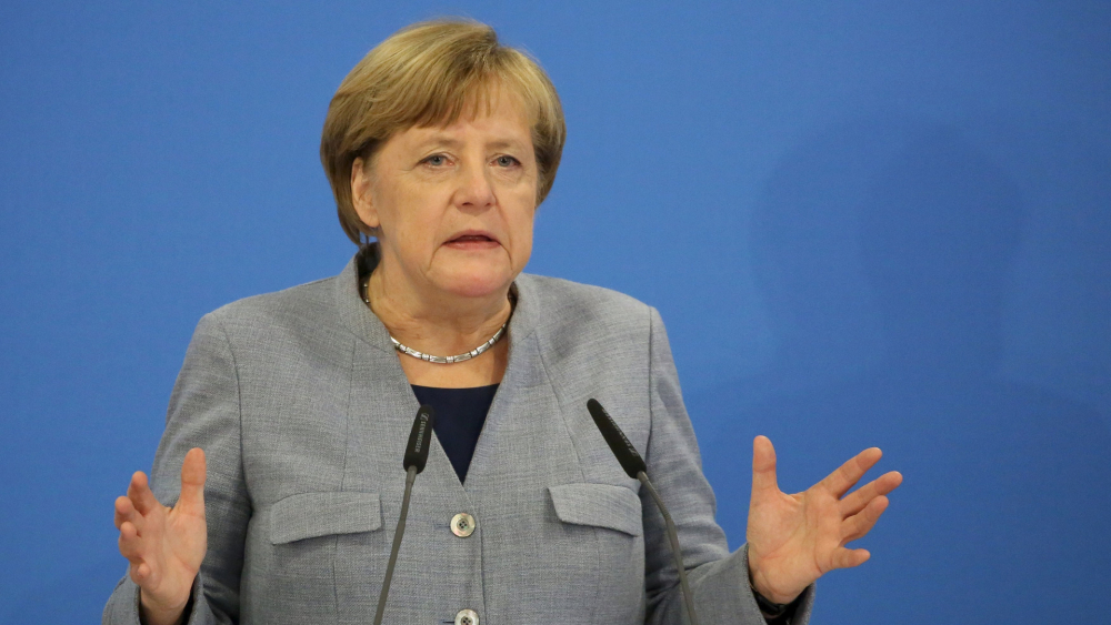 The Telegraph: Ангела Меркел е изправена пред тежък вътрекоалиционен спор за миграционната политика