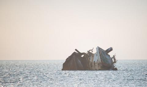 Трагедия с турски товарен кораб в Адриатическо море, ето какво се случва