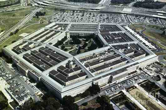 Пентагонът опроверга информация за американски въздушен удар в Сирия