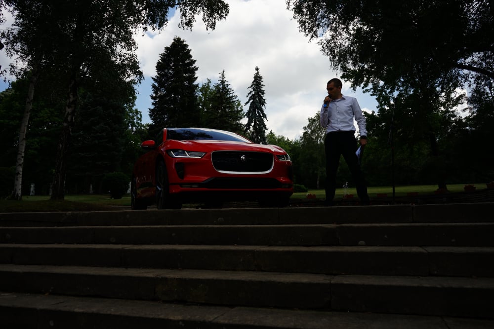 Jaguar I-PACE поставя началото на нова ера в историята на марката