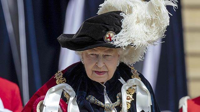 Елизабет II стана прабаба за седми път 