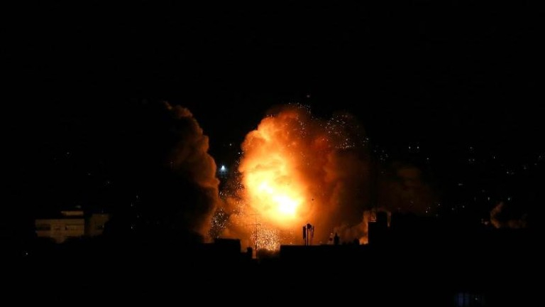 Става напечено: Изтребители на Израел удариха 25 позиции на "Хамас" в Газа