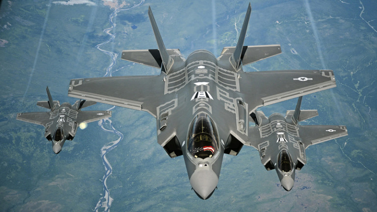 Business Insider бие тревога: Русия може да унищожи F-35 с помощта на Турция