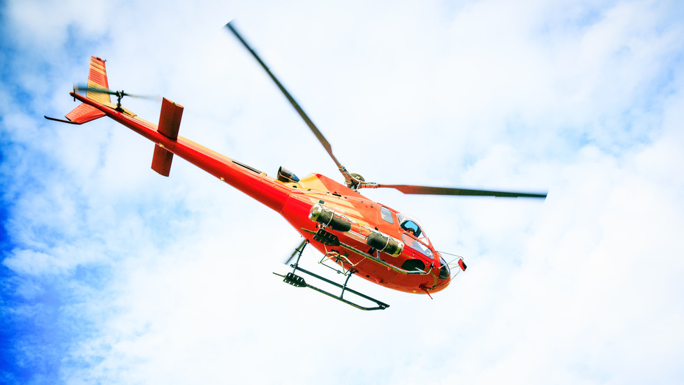 Четири хеликоптера извозиха 400 туристи, блокирани на връх в Швейцария