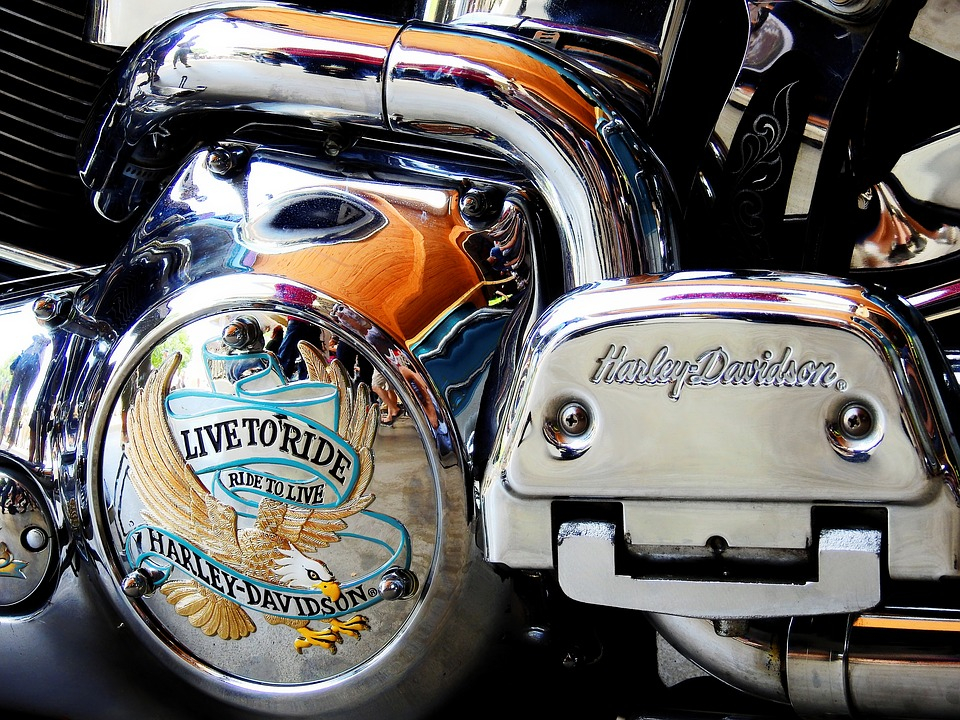 Производството на легендарна марка мотоциклети се мести извън САЩ заради митата, наложени от Европа