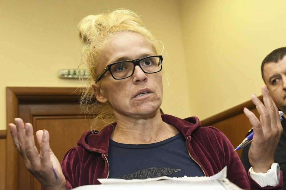 Болната Десислава Иванчева мълчи в съда 