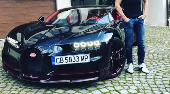 В България вече има Bugatti Chiron! Собственикът на скъпарския красив звяр е... (СНИМКИ)