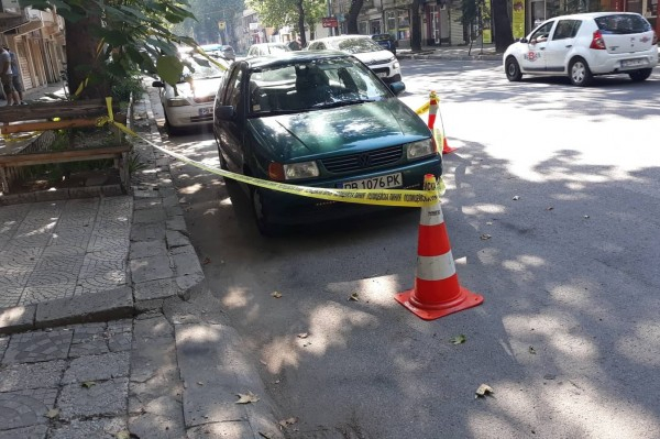 Жестокото убийство на професор в Пловдив е станало в тази кола (СНИМКИ)