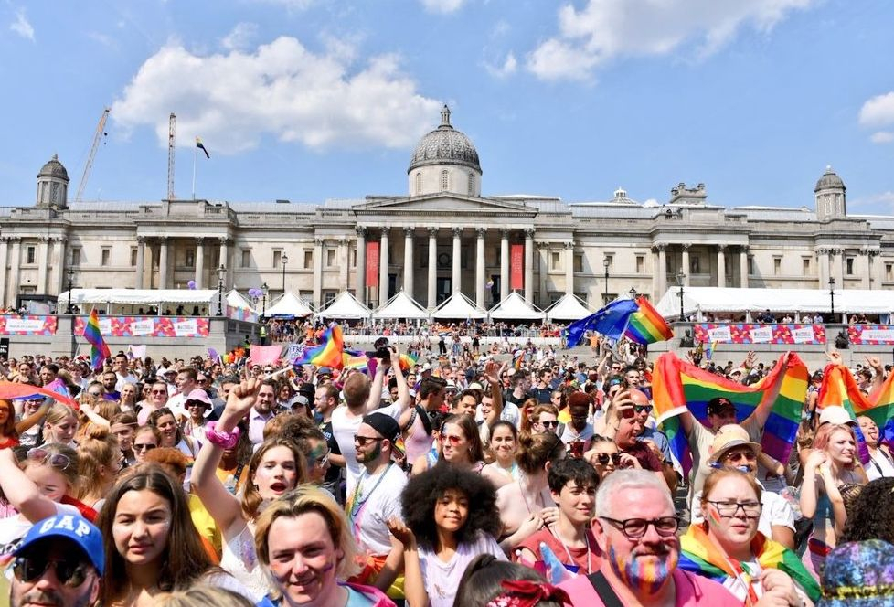 1 млн. души излязоха на гей парада в Лондон (СНИМКИ/ВИДЕО)