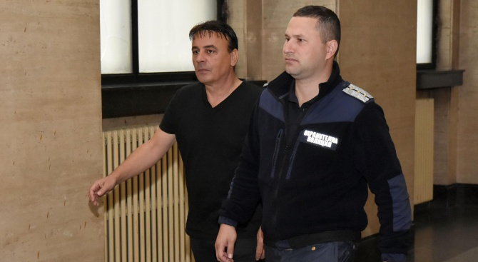 Перуката, сгащен заради убития затворник Пелов, излезе от затвора (СНИМКИ)