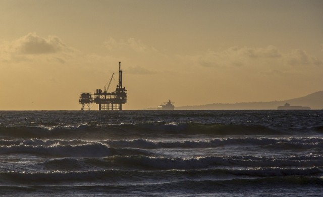 FInancial Times: Нова заплаха за цената на петрола, идваща от неочаквано място