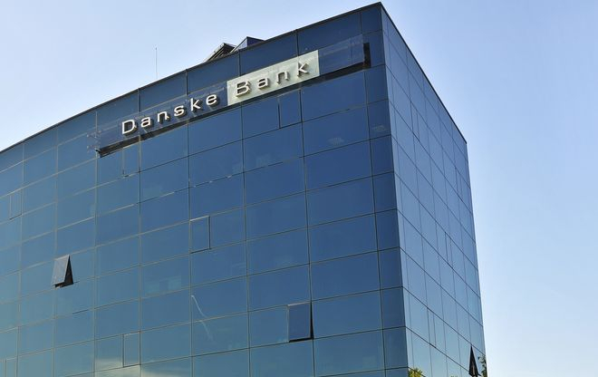 Топ началник в най-голямата датска банка подаде оставка след грандиозен скандал 