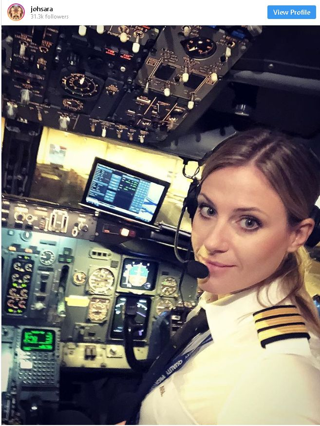Daily Mail разказа уникалната история на шведката, която се отказа от фризьорството и стана пилот (СНИМКИ)