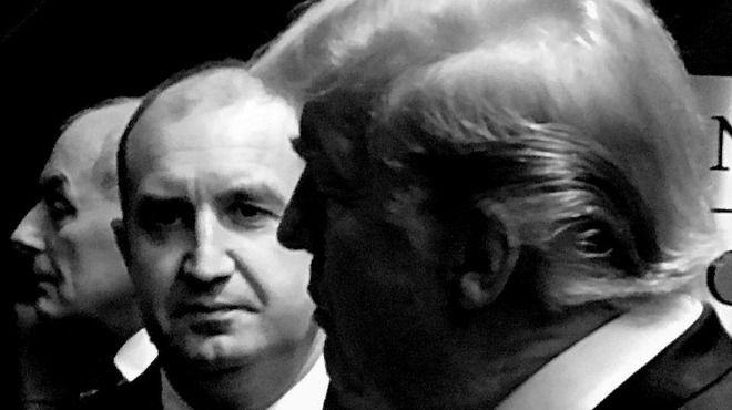 Нова черно-бяла СНИМКА на президента Радев побърка мрежата! На фотоса е и ... Тръмп