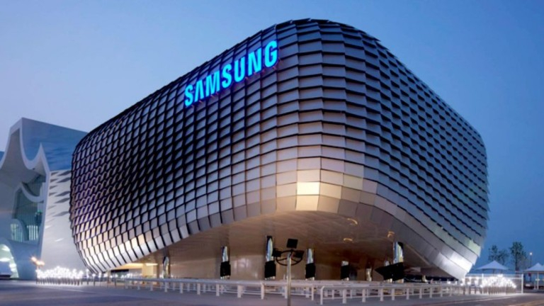 Samsung пуска смартфон, който ще шокира потребителите