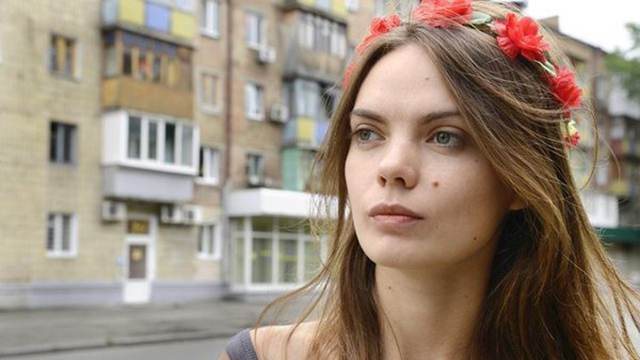 Основателката на Femen оставила предсмъртно писмо с тежко обвинение към колежките си преди да се самоубие (ВИДЕО)
