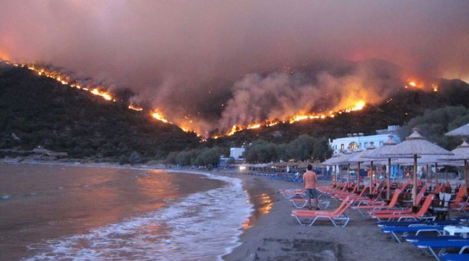 Огненият кошмар в Гърция продължава! 