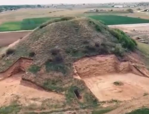 Екип от родни археолози се натъкна на огромна тракийска гробница край Пловдив (ВИДЕО)