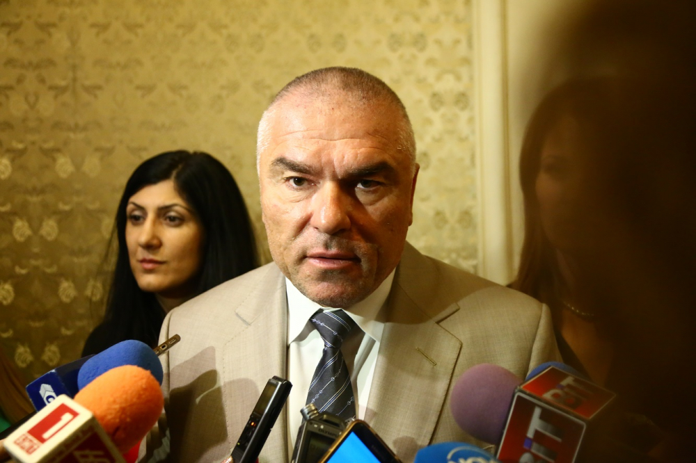 Марешки коментира инцидента със спипания да шофира пиян евродепутат Джамбазки