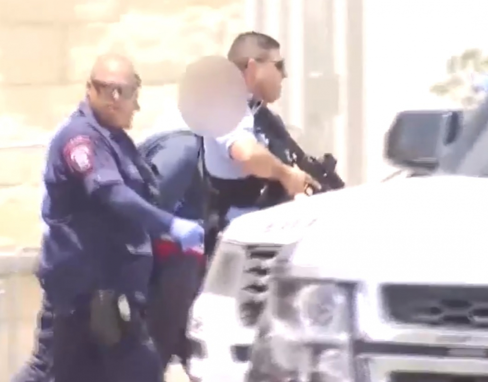 Мъж откри стрелба в тексаски мол (ВИДЕО)