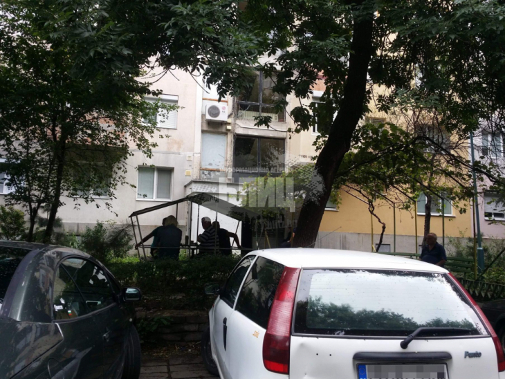 Само в БЛИЦ! Страховити разкрития за стрелбата по охранител в Пловдив! Арестуваните са...