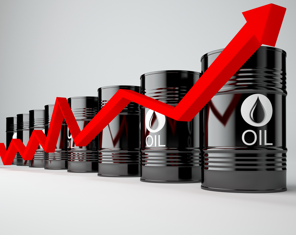 Цените на петрола скочиха заради напрежението около Иран 