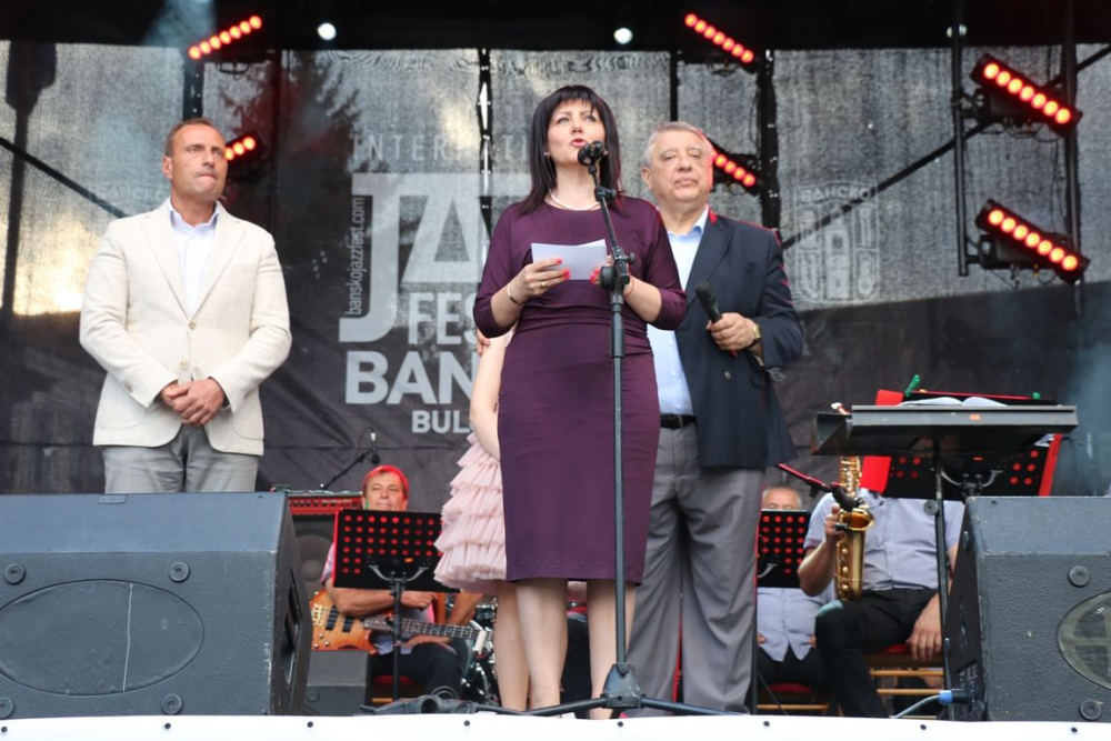 Цвета Караянчева се потопи в магията на джаза в Банско (СНИМКИ)