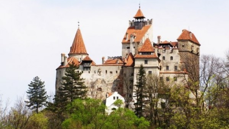 Полша и Румъния примамват заедно в замъци туристи от Азия