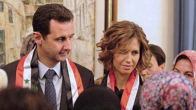 Коварна болест: Откриха злокачествен тумор в гърдата на съпругата на Башар Асад, Асма влезе в болница за операция