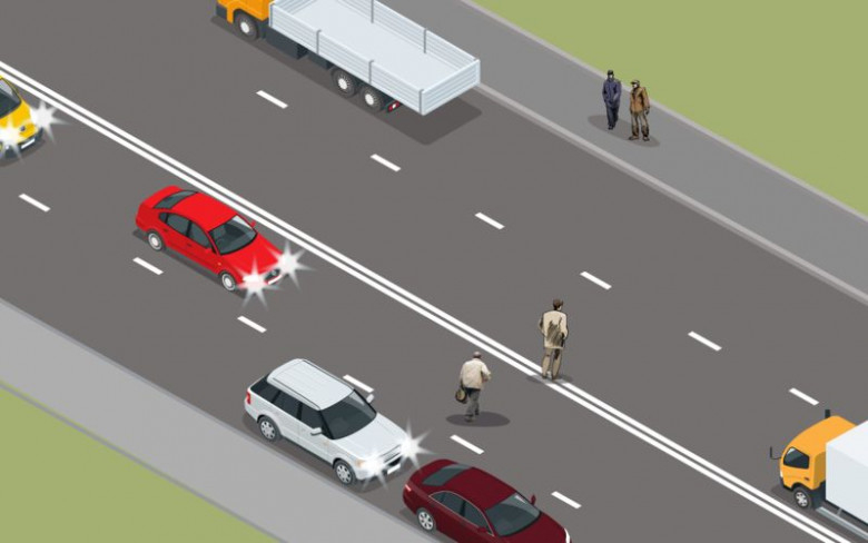 Задачка за шофьори: Да сгазиш пешеходец или да те блъснат отзад? 