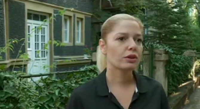 Алекс Сърчаджиева разказа колко е погнусена от случката с вандалщината на гроба на майка й