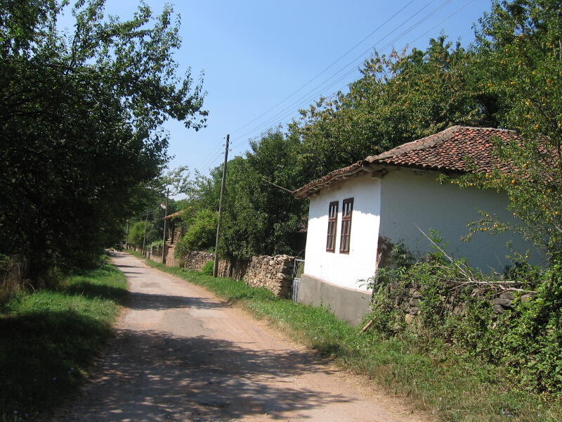 Най-странните имена на български села, които ни карат да се изчервяваме (ВИДЕО)
