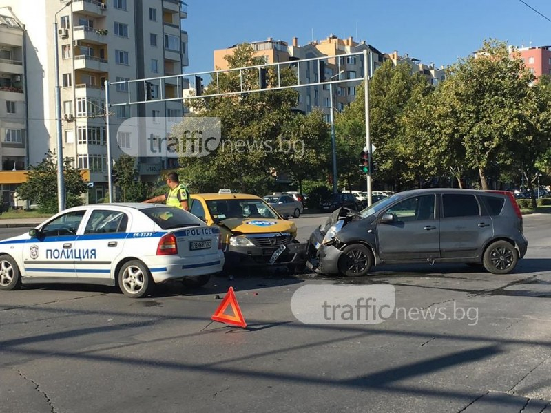 Кърваво меле с такси в Пловдив прати човек в болница!