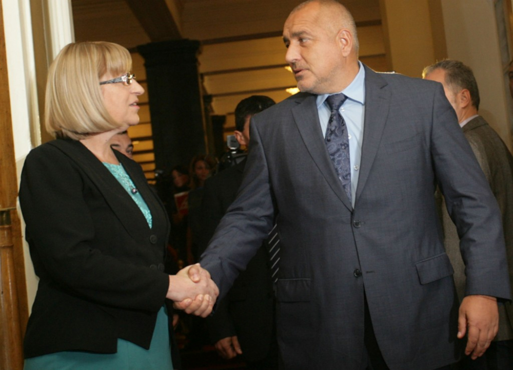 Борисов с Цачева се срещнаха заради проблема с Търговския регистър