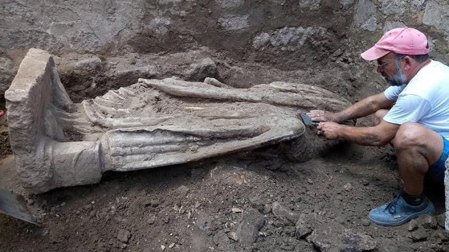 Археолози от БАН направиха откритието на годината в античния град Хераклея Синтика край Рупите