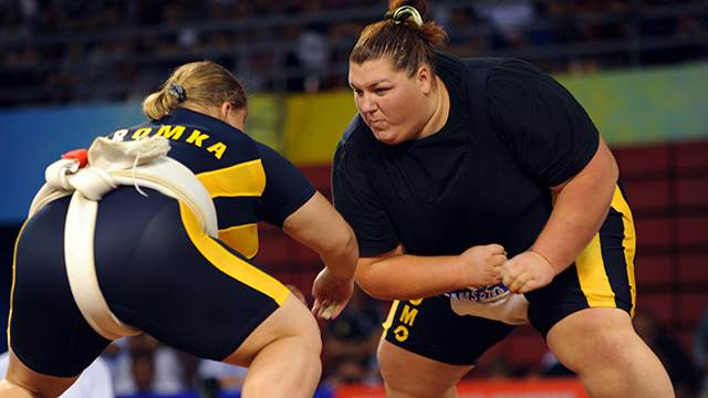 Световна шампионка по сумо свали 110 кг. с лесна диета, за да си роди бебе
