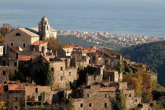 Балестрино - един от малкото градове призраци в Европа (СНИМКИ)