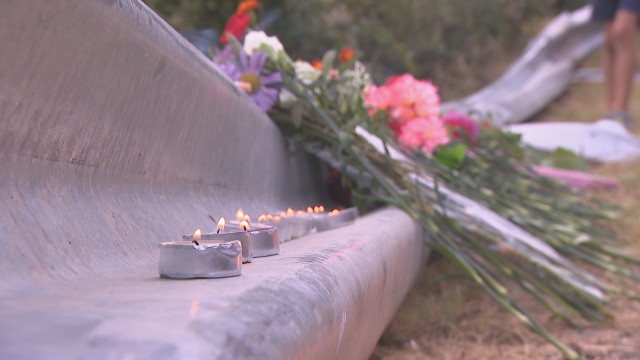 Десетки жители на Своге направиха нещо трогателно за жертвите на автобуса убиец (СНИМКИ)