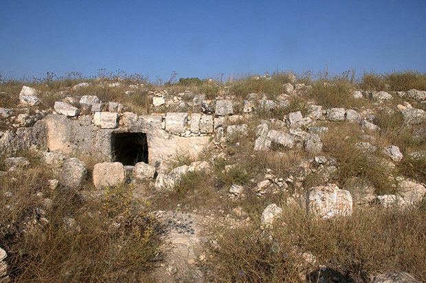 Библейска бомба: Археолози откриха мястото, на което Исус е превърнал водата във вино (СНИМКИ)