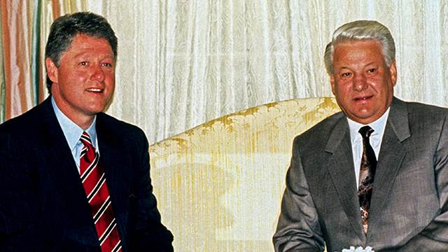 "Оставете ни Европа, вземете други страни!" Това поискал Елцин от Клинтън през 1999 г.