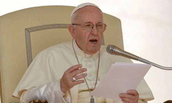 Папа Франциск: Спрете да хвърляте пластмаси в океаните! 