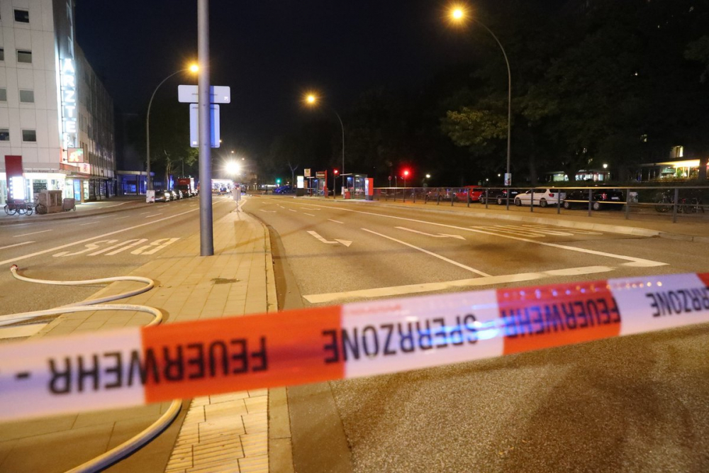 Блокираха улици в Хамбург заради предполагаема бомба (СНИМКИ)