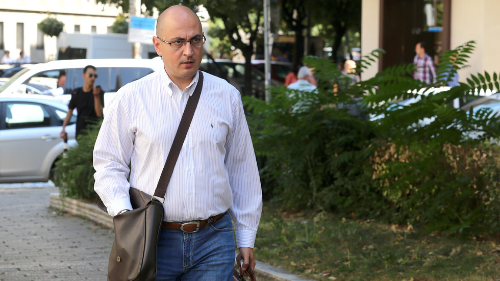 Адвокат Ботев обясни защо съдът е пуснал шофьора на автобуса-ковчег срещу 2000 лева гаранция